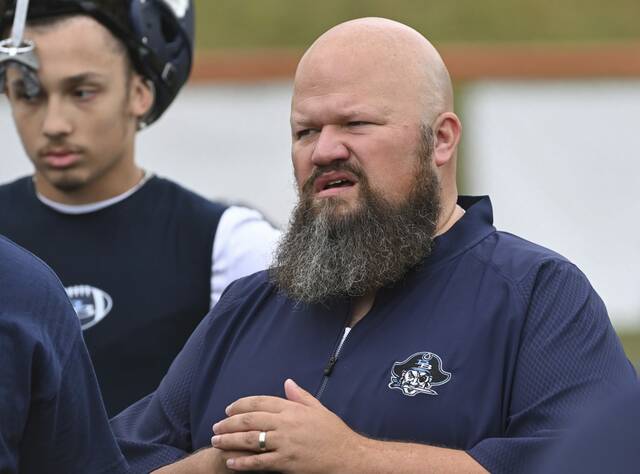 Lure of arena football expansion team pulls coach Shawn Liotta away from Burrell job