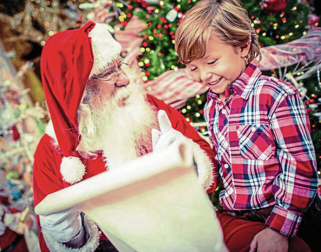 7990651_web1_SantaVisit