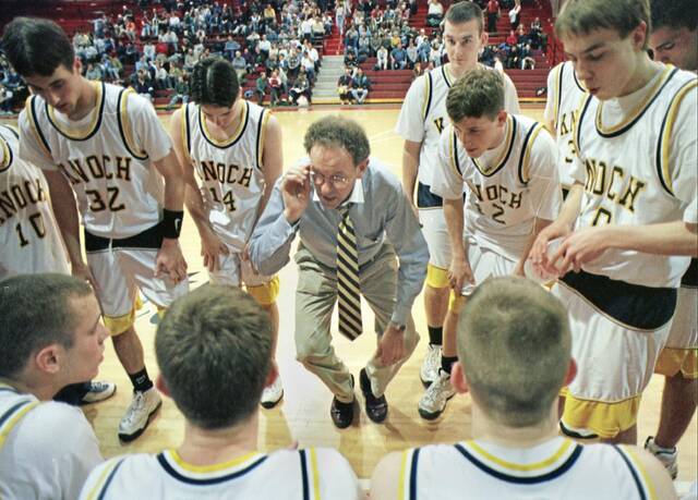 Longtime basketball coach headlines Knoch sports hall of fame class