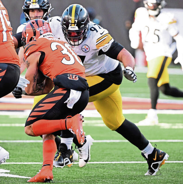 7997185_web1_ptr-SteelersBengals16-120224