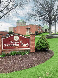 8000650_web1_franklin-park