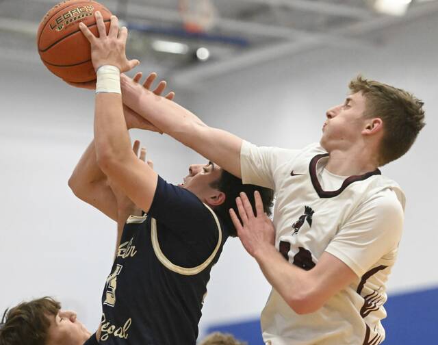 Greensburg Central Catholic holds on to beat Franklin Regional