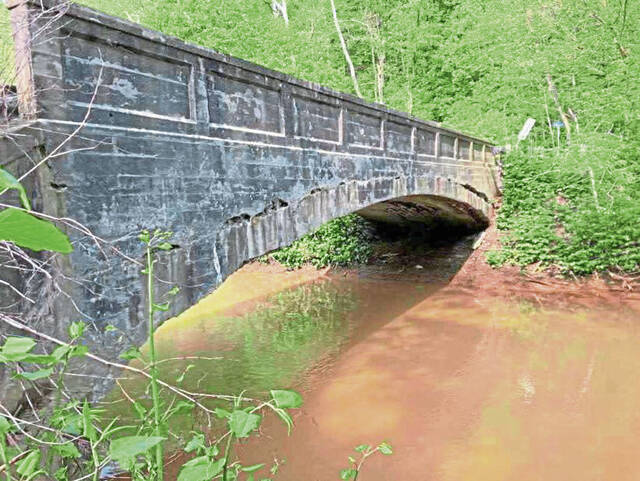 8006578_web1_gtr-BrushCreekBridge-121024