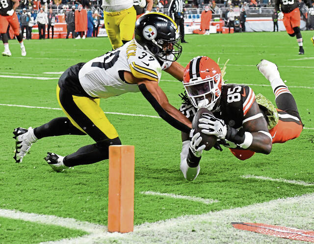 8008686_web1_ptr-SteelerBrown01-112224