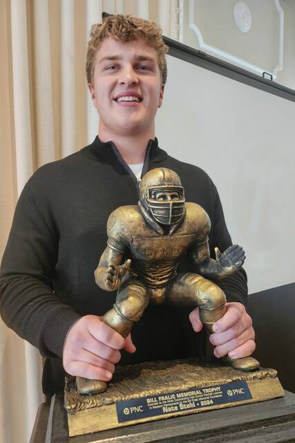 Upper St. Clair’s Stohl wins Fralic Award as WPIAL’s best 2-way lineman