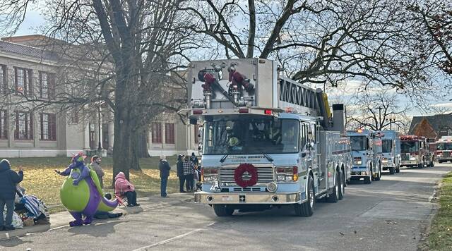 8008738_web1_vnd-harrisonparade-120824--2-