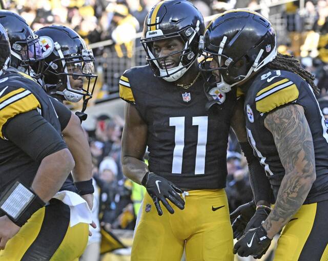 8010724_web1_ptr-SteelersBrowns23-120924