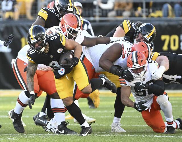 8011720_web1_ptr-steelersbrowns13-120924
