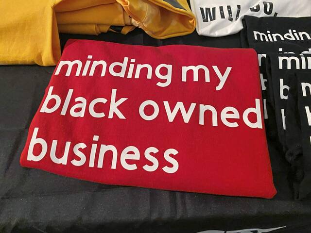 8012348_web1_Blk-market-4