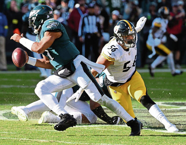 8018220_web1_ptr-SteelersEagles18-103022