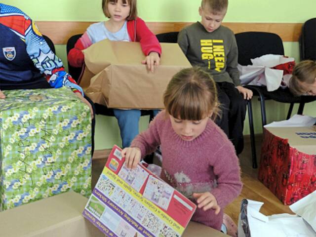 8022475_web1_naj-ukrainechristmas-121924-2