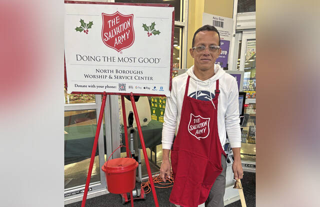 8022587_web1_naj-redkettleWeb-121924