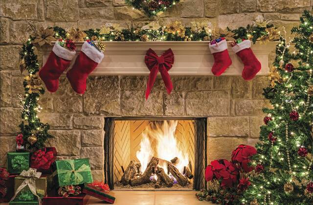 8023442_web1_Mantle-Christmas-stocking