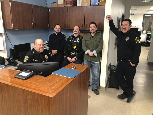 8026754_web1_HER-BlawnoxPoliceSendoff3-121924