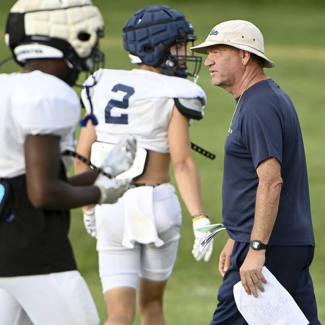 Championship coach Gene Matsook steps away after 39 years at Rochester
