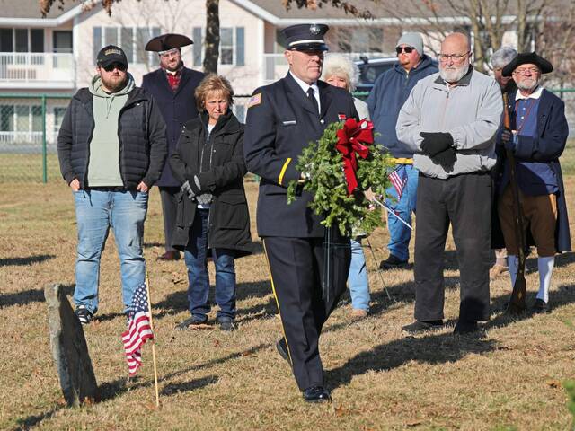 8035864_web1_bpj-wreathsacrossamerica-013025-11