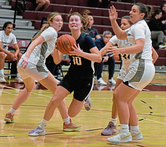 Senior Kendall Berger steps into starring role for Norwin girls