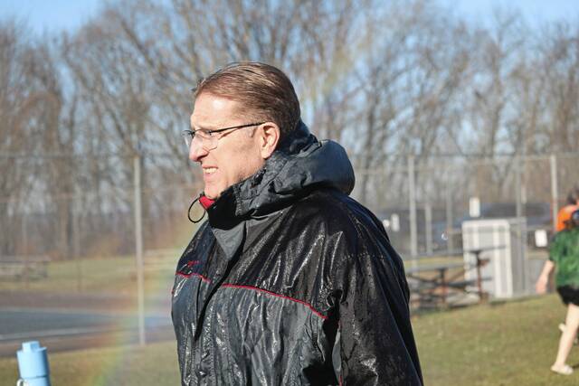 8038716_web1_vnd-burrellplunge4