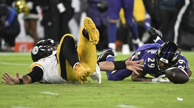 8050343_web1_ptr-SteelersRavens03-122224