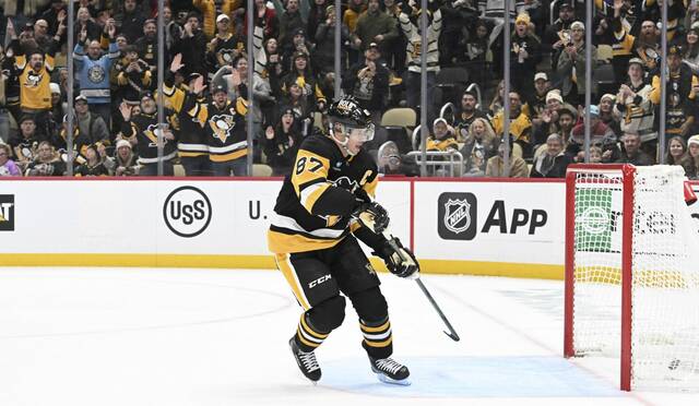 8054978_web1_ptr-PensFlyers15-122424