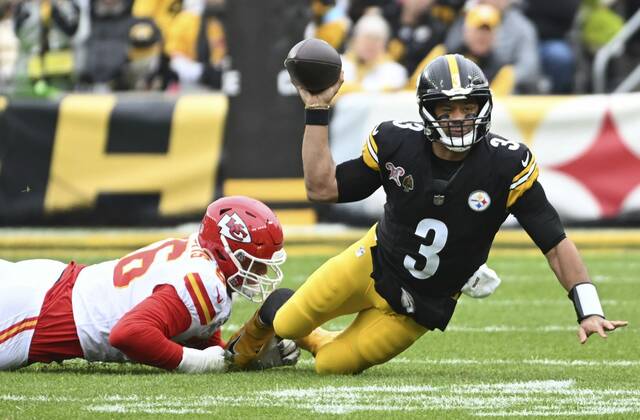 8058675_web1_ptr-SteelersChiefs07-1226