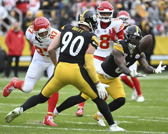 8058675_web1_ptr-SteelersChiefs33-1226
