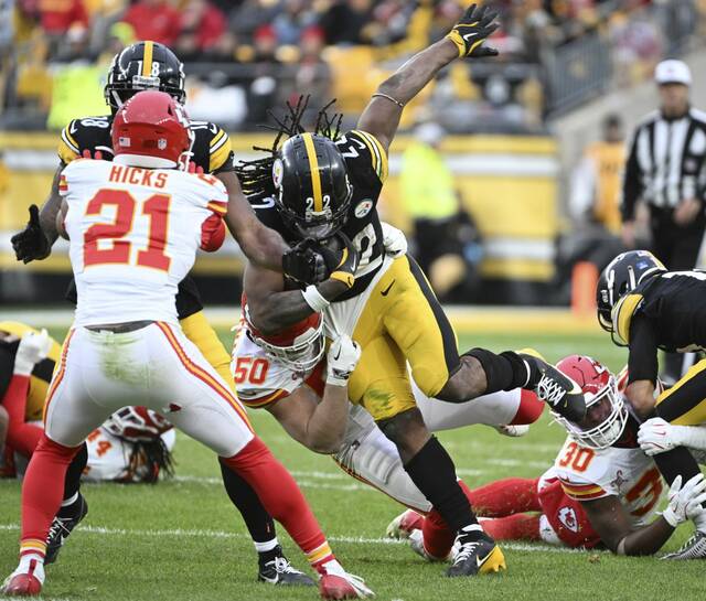 8060944_web1_ptr-SteelersChiefs23-1226