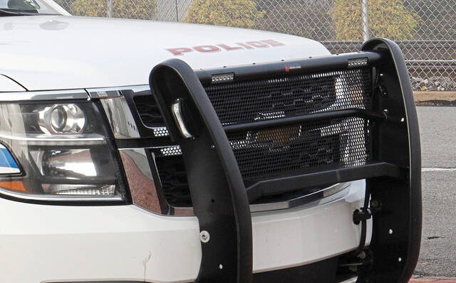 8072016_web1_WEB-police-vehicle-white-frontview