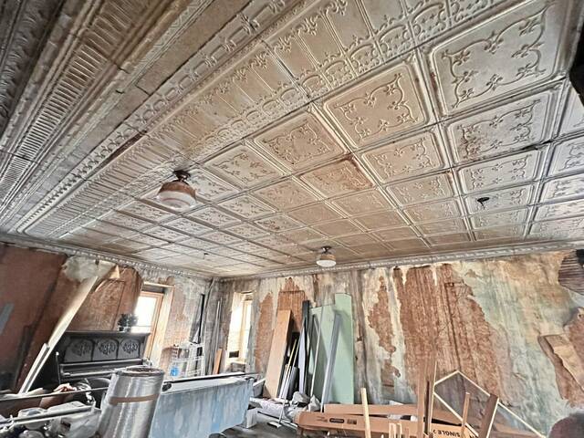 8065507_web1_vnd-addisonhouse-122924