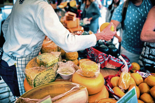 8080355_web1_web-FarmersMarketA