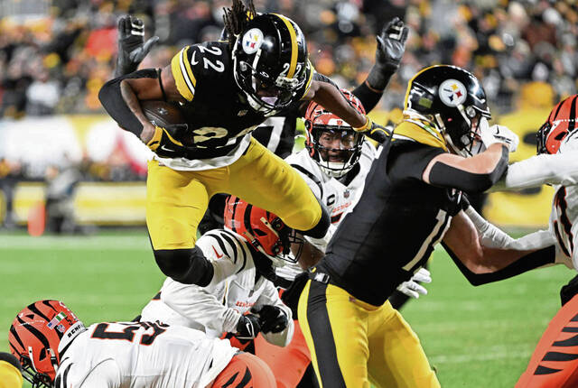 8083971_web1_ptr-SteelersBengals05-010524