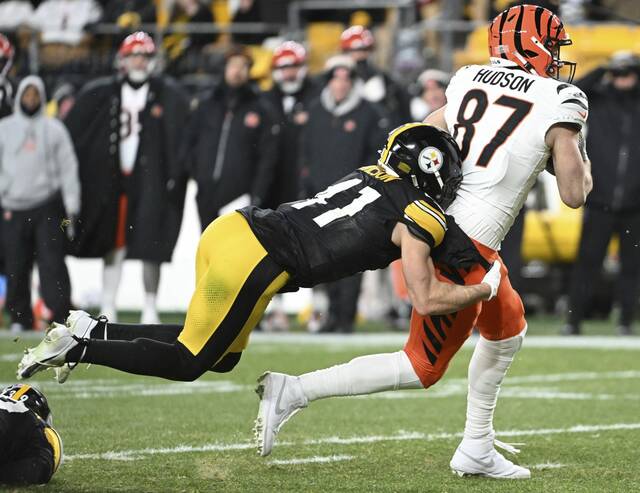 8083971_web1_ptr-SteelersBengals13-010524