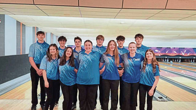 Hempfield bowling rolling through season, sets lofty goals