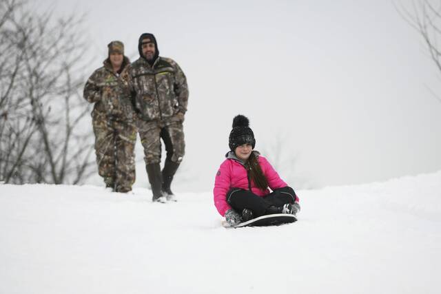 8090450_web1_gtr-lo-snowfeature005-010724