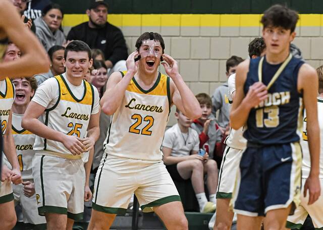 Deer Lakes mounts 2nd-half rally to beat Knoch in battle for 1st place