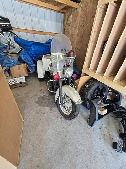 8098852_web1_gtr-gbgmotorcycle1