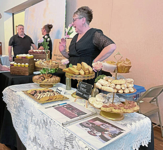 8099730_web1_gtr-weddingexpo03-011325