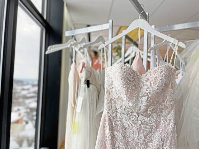 8099730_web1_gtr-weddingexpo07-011325