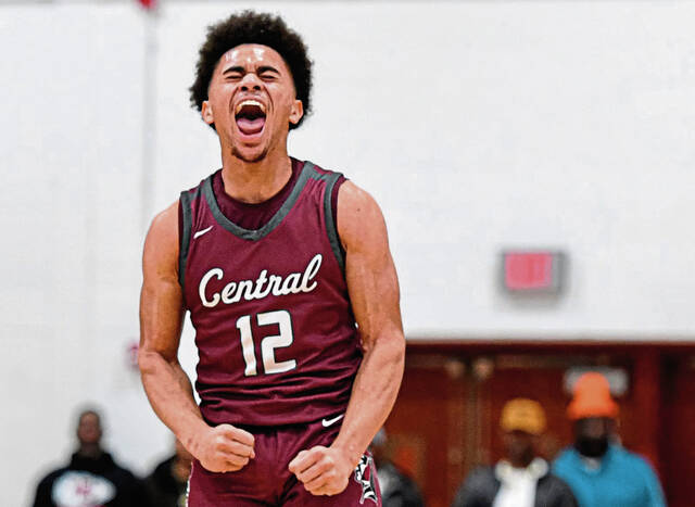 Samir Crosby lifts No. 2 Greensburg CC over No. 1 Jeannette in much-anticipated showdown