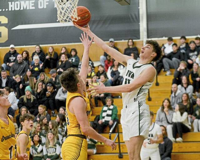Belle Vernon sprints to big lead, routs Greensburg Salem in 3-4A boys basketball
