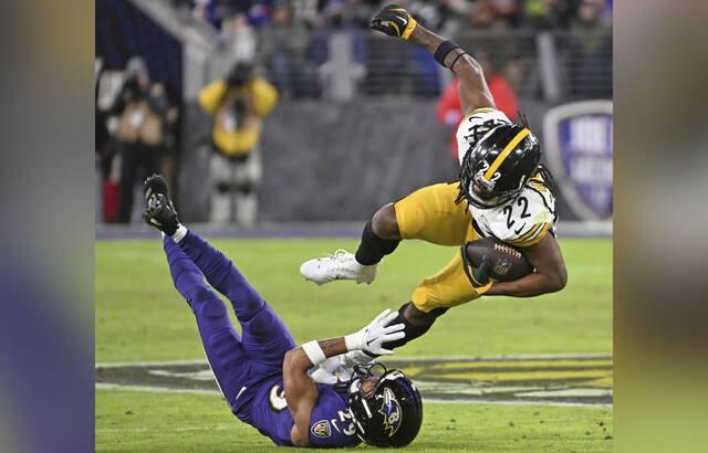 8103770_web1_ptr-SteelersRavens11W-122224