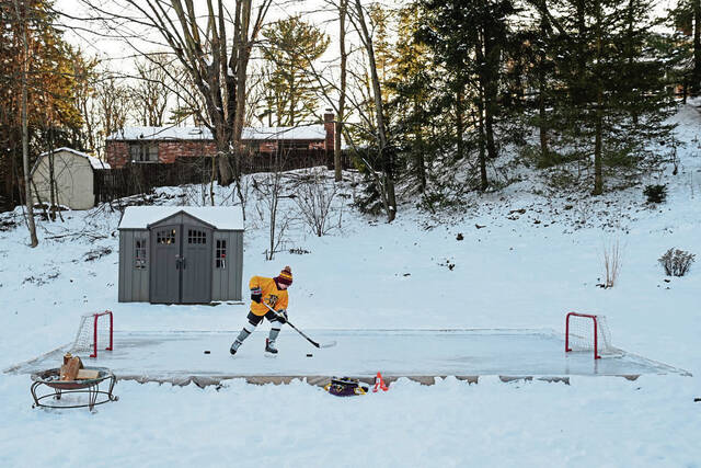 8104070_web1_gtr-backyardrink001