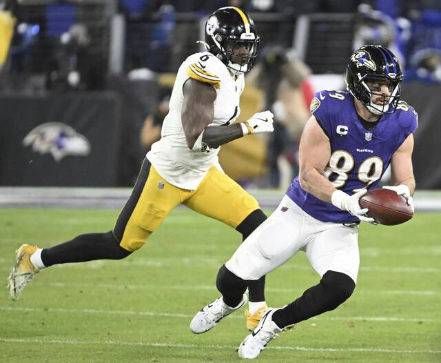 8106169_web1_ptr-SteelersRavens12-011225