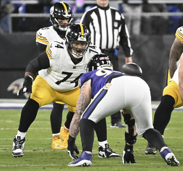 8106169_web1_ptr-SteelersRavens28-011225