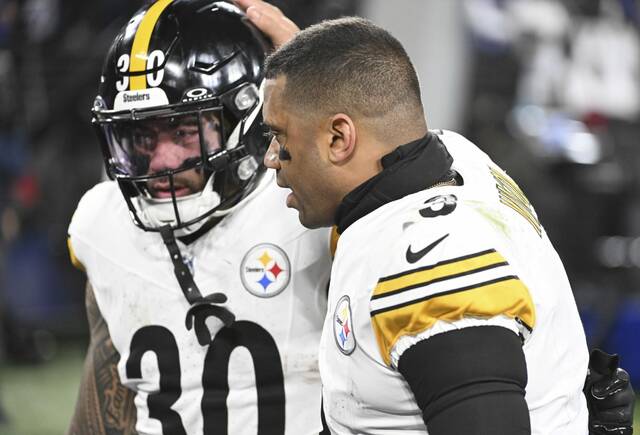 8107741_web1_ptr-SteelersRavens09-011225