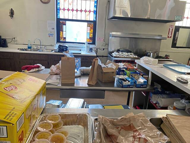 8117608_web1_food-pantry-1