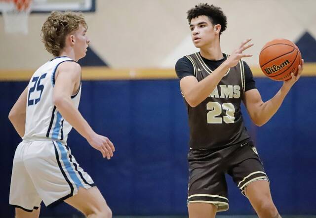 Highlands boys come together for section win over Burrell