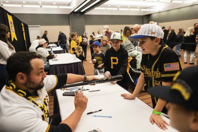 8129849_web1_gtr-PiratesFest4-011925