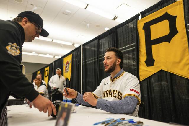 8129849_web1_gtr-PiratesFest5-011925