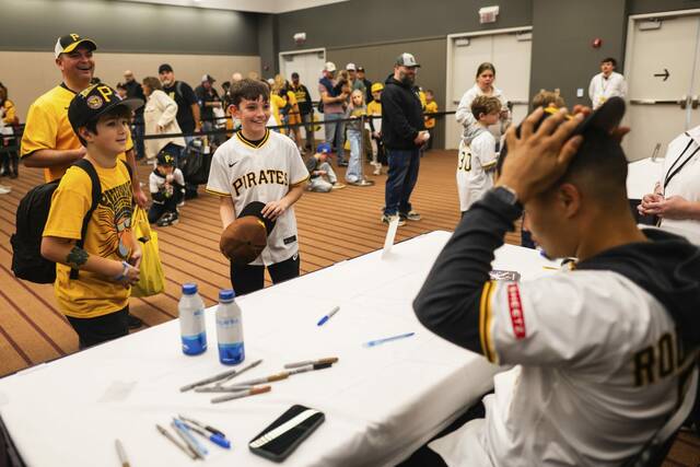 8129849_web1_gtr-PiratesFest6-011925